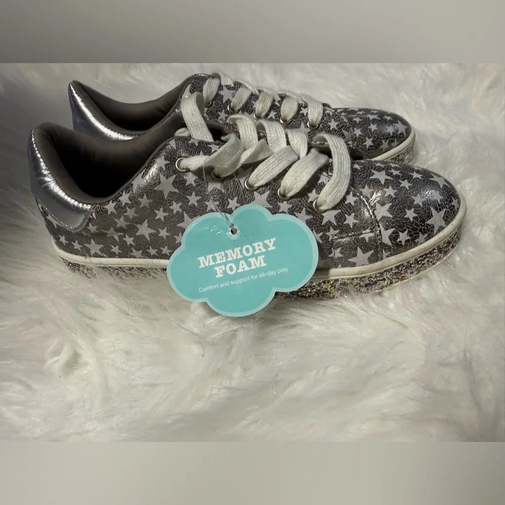 SO Kids Sneakers with Star Pattern - Gray and White